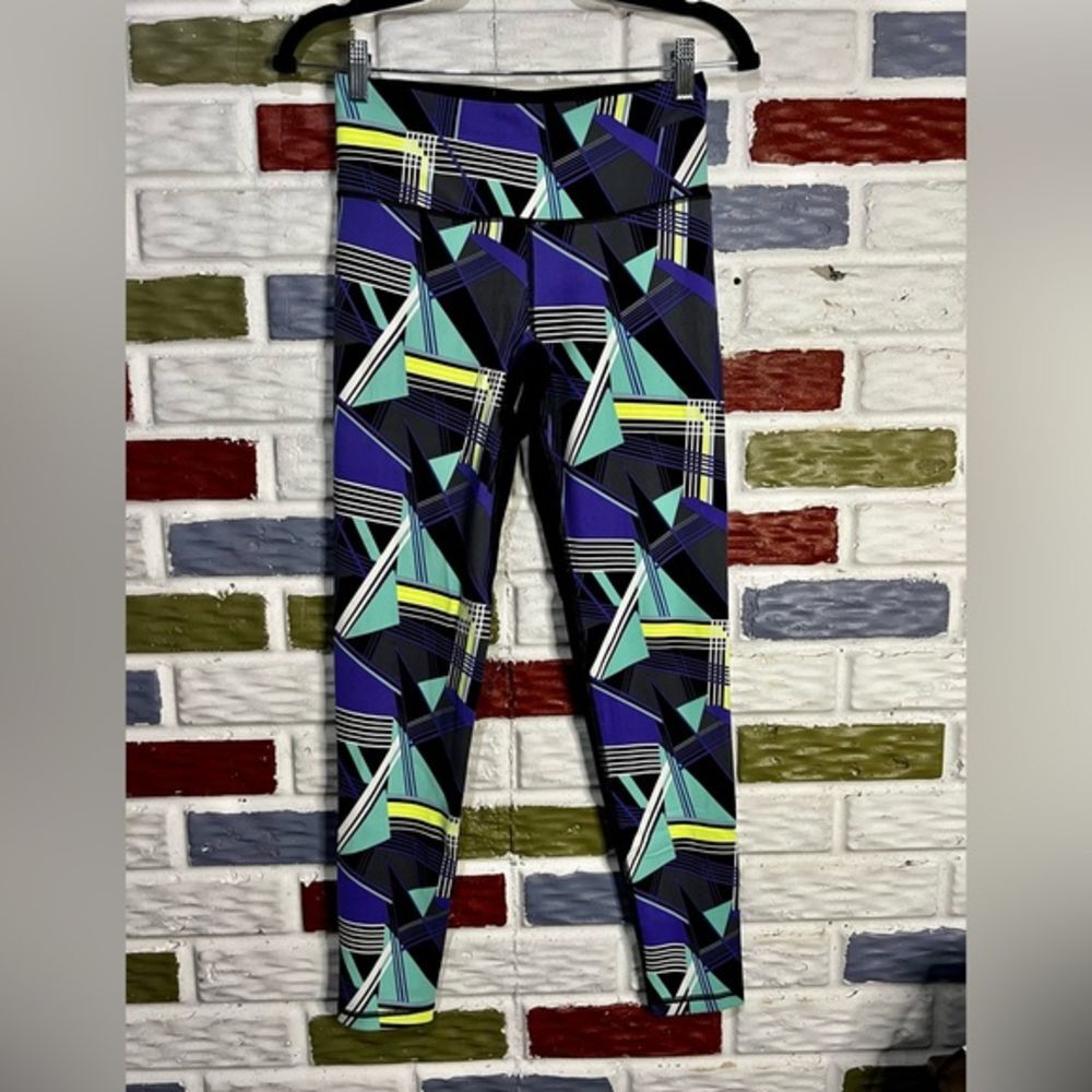 Victoria's Secret Purple Geometric Yoga Legging‎ - Size Small